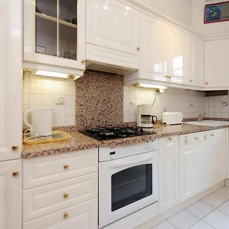 Minuetto Five Stars House